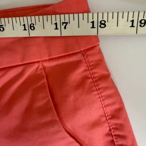 Old Navy tomato color Bermudas Vibrant Cotton Style - Picture 5 of 10